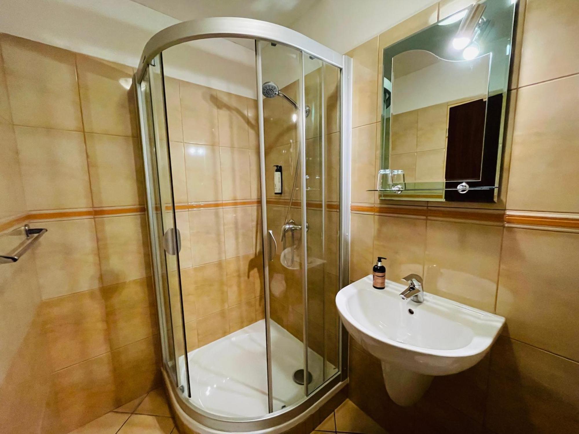 Hotel Majovey Жилина Екстериор снимка